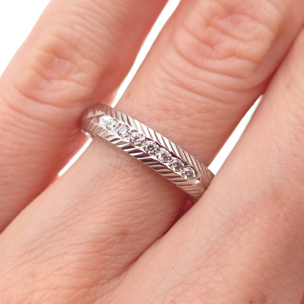 925 Sterling Silver Round-Cut C Z Diamond-Cut Band Ring Size 6.25